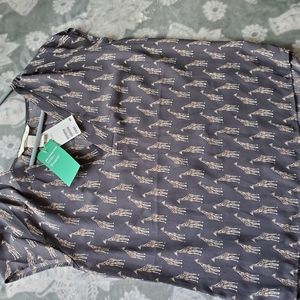 Cute gerraffe print too.